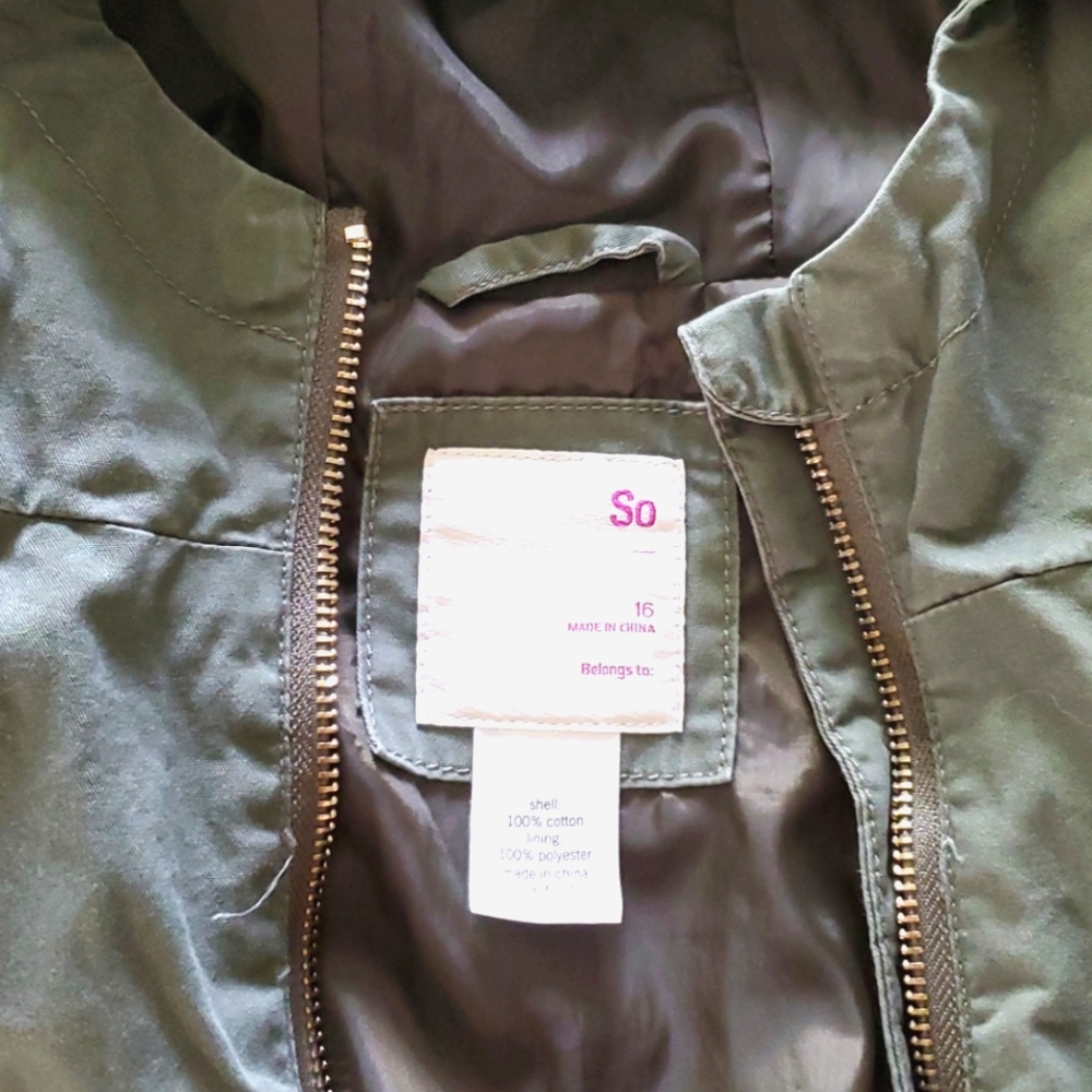 Lightweight Hooded Jacket - Picture 2 of 4